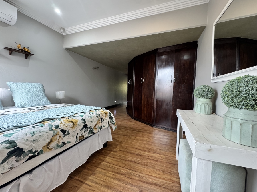 4 Bedroom Property for Sale in Wilkoppies North West